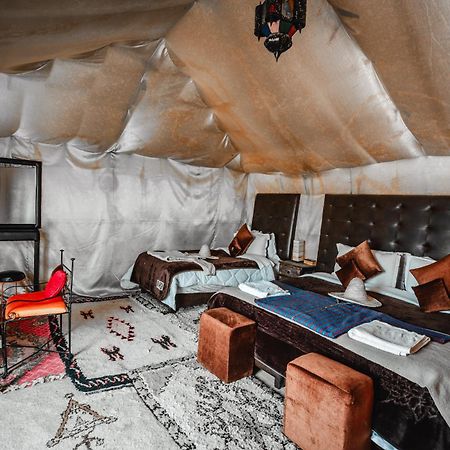 Family Luxury Glamping Hotel Merzouga Bagian luar foto