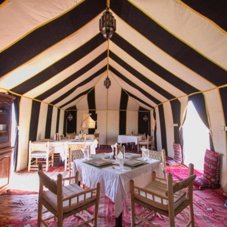 Family Luxury Glamping Hotel Merzouga Bagian luar foto