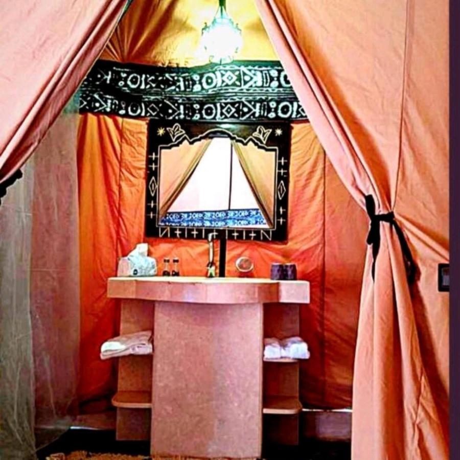 Family Luxury Glamping Hotel Merzouga Bagian luar foto