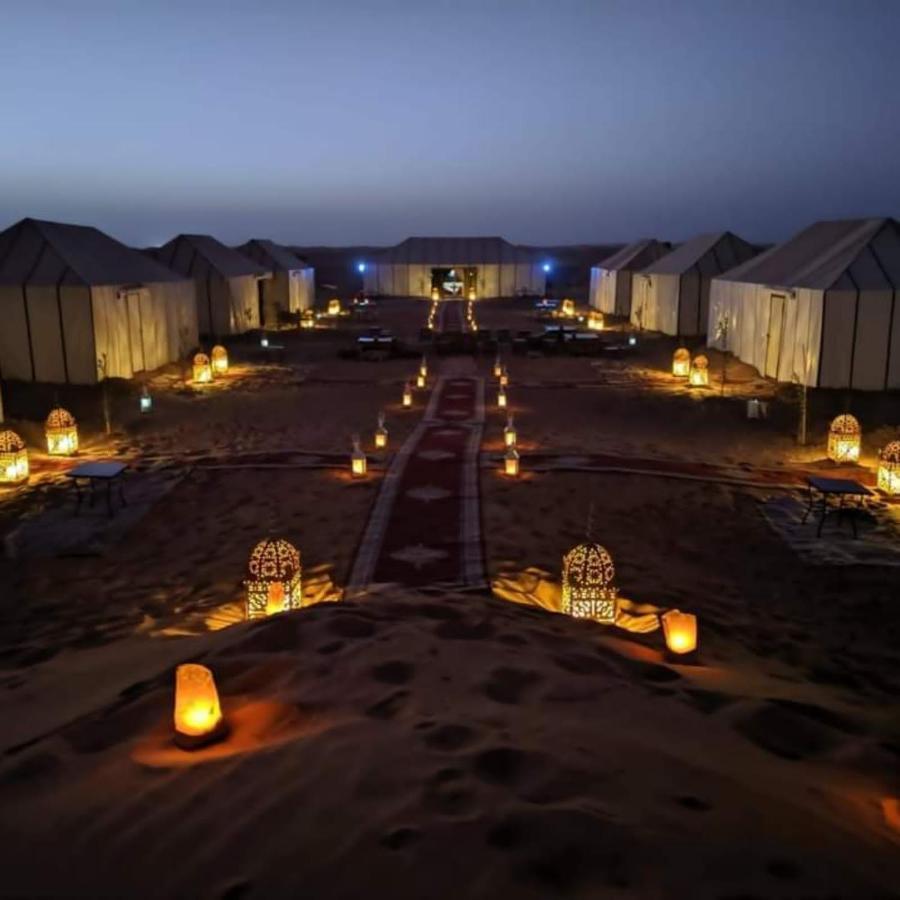 Family Luxury Glamping Hotel Merzouga Bagian luar foto