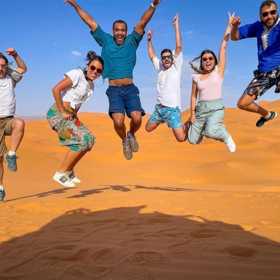 Family Luxury Glamping Hotel Merzouga Bagian luar foto