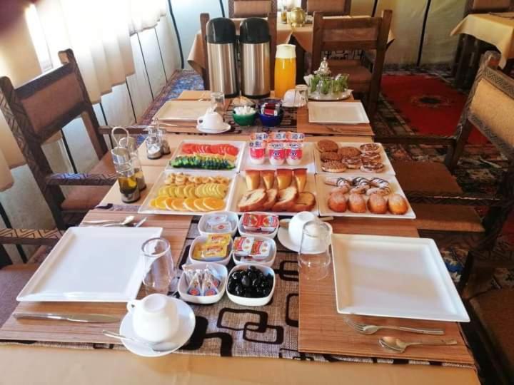 Family Luxury Glamping Hotel Merzouga Bagian luar foto
