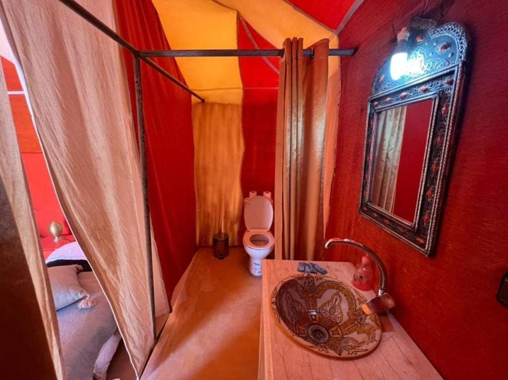 Family Luxury Glamping Hotel Merzouga Bagian luar foto